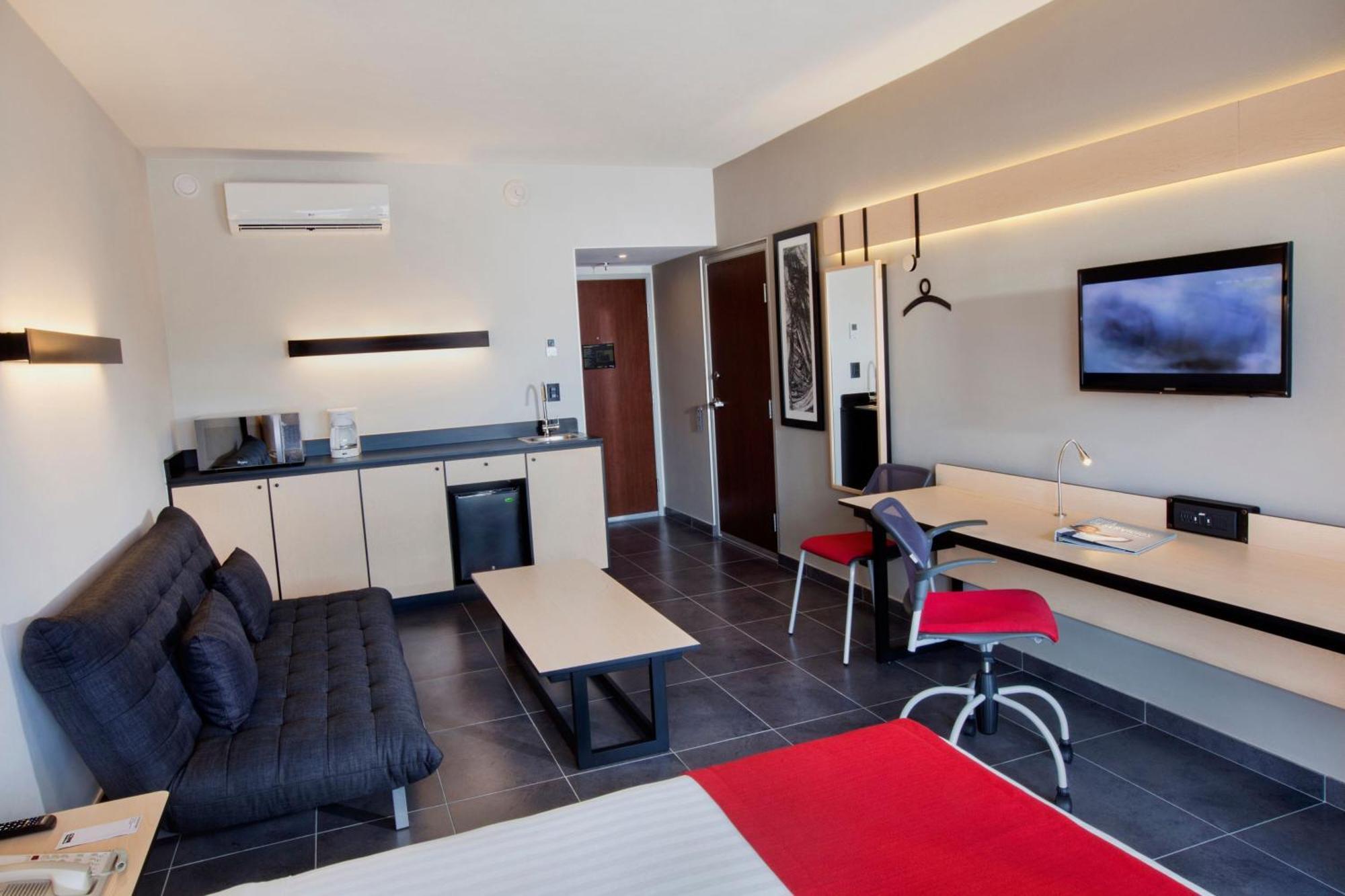 City Express Plus By Marriott Cabo San Lucas Zewnętrze zdjęcie